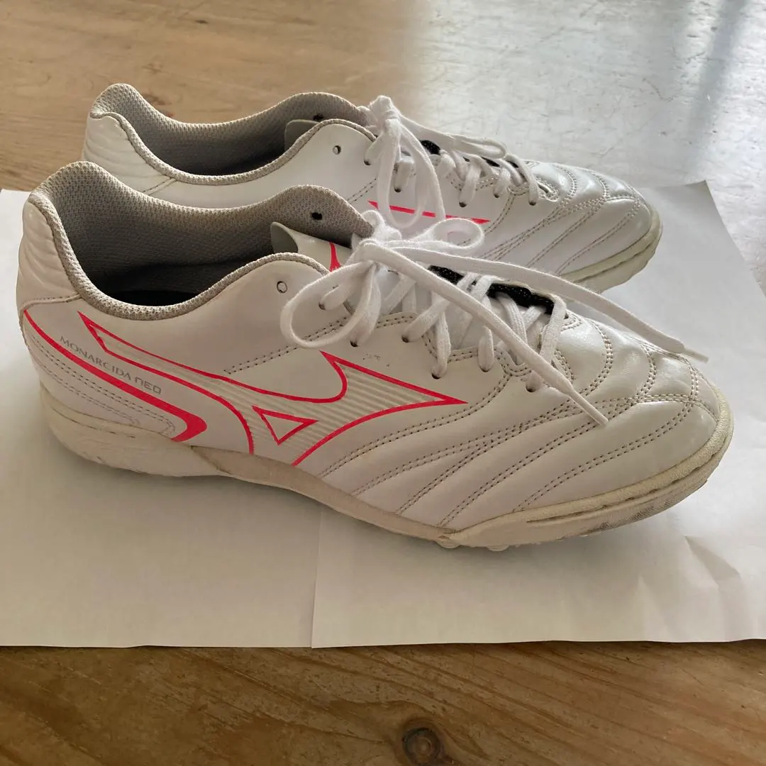 Thumbnail of Mizuno 25.0 Morelia Neo 2 White/Pink - Excellent Condition, Almost Unused