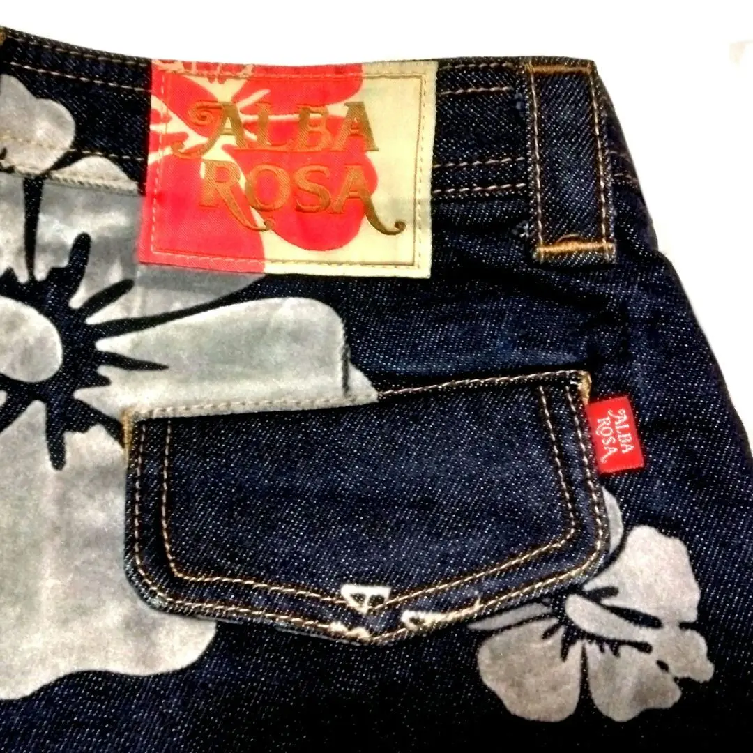 【希少】【美品】ALBAROSA ロゴハイビ デニムスカート 総柄 M~L 希少】【美品】ALBAROSA ロゴハイビ デニムスカート 総柄 M~L