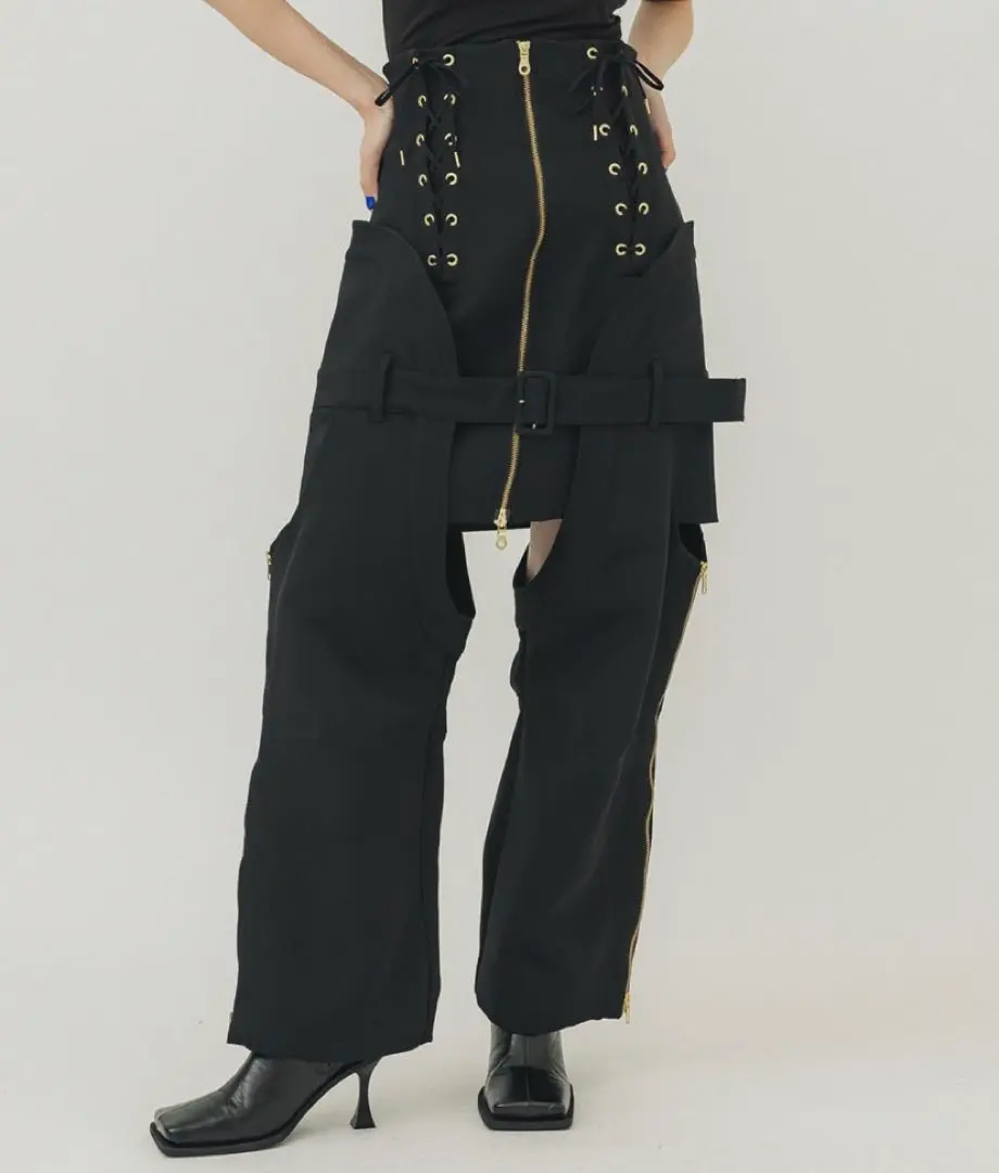 AKIKO AOKI animalistic trousers サイズ38 animalistic trousers / black / ユニークシルエットパンツ