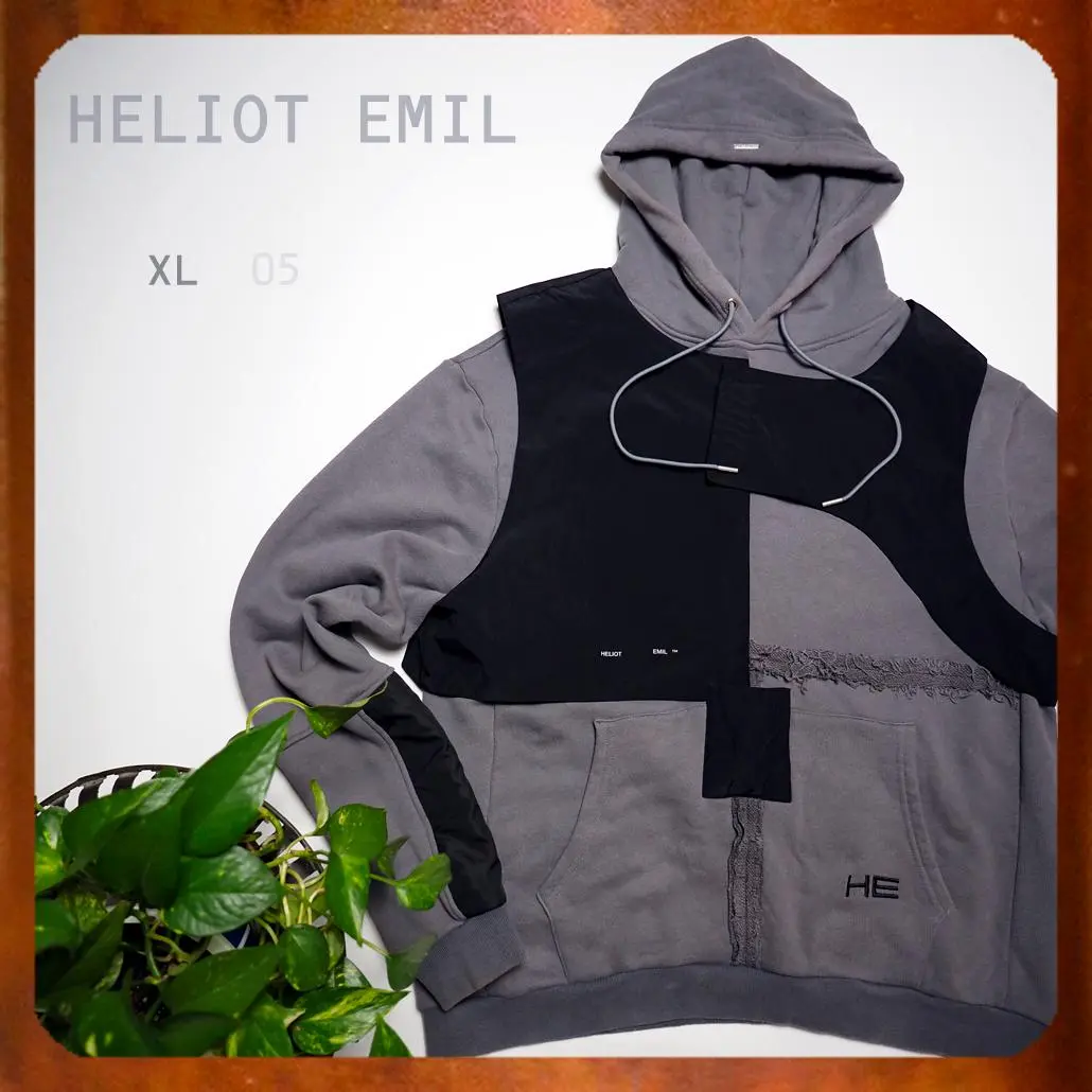 HELIOT EMIL◆ロゴ フーディ パーカー HELIOT EMIL ロゴ パーカー | ニュートラル | FARFETCH JP