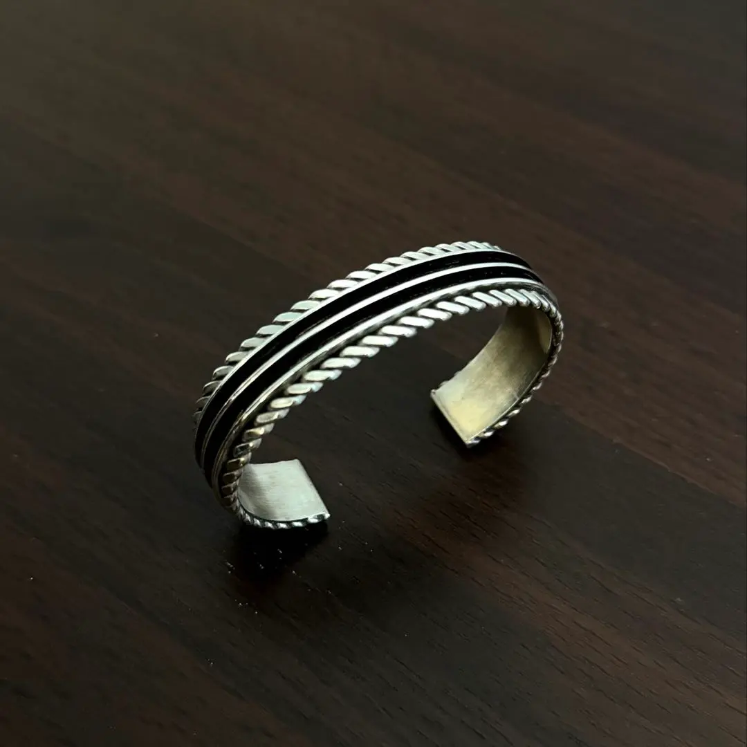 トムホーク　アンティークアクセサリー インディアンジュエリー（ナバホ族）TOM HAWK：トムホーク作