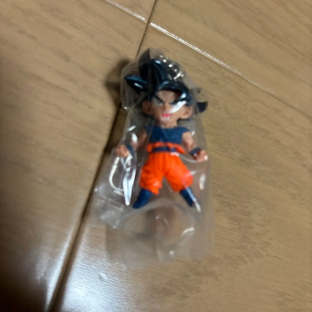 Thumbnail of Dragon Ball UDM BURST 37 Son Goku (Ultra Instinct -Sign-)