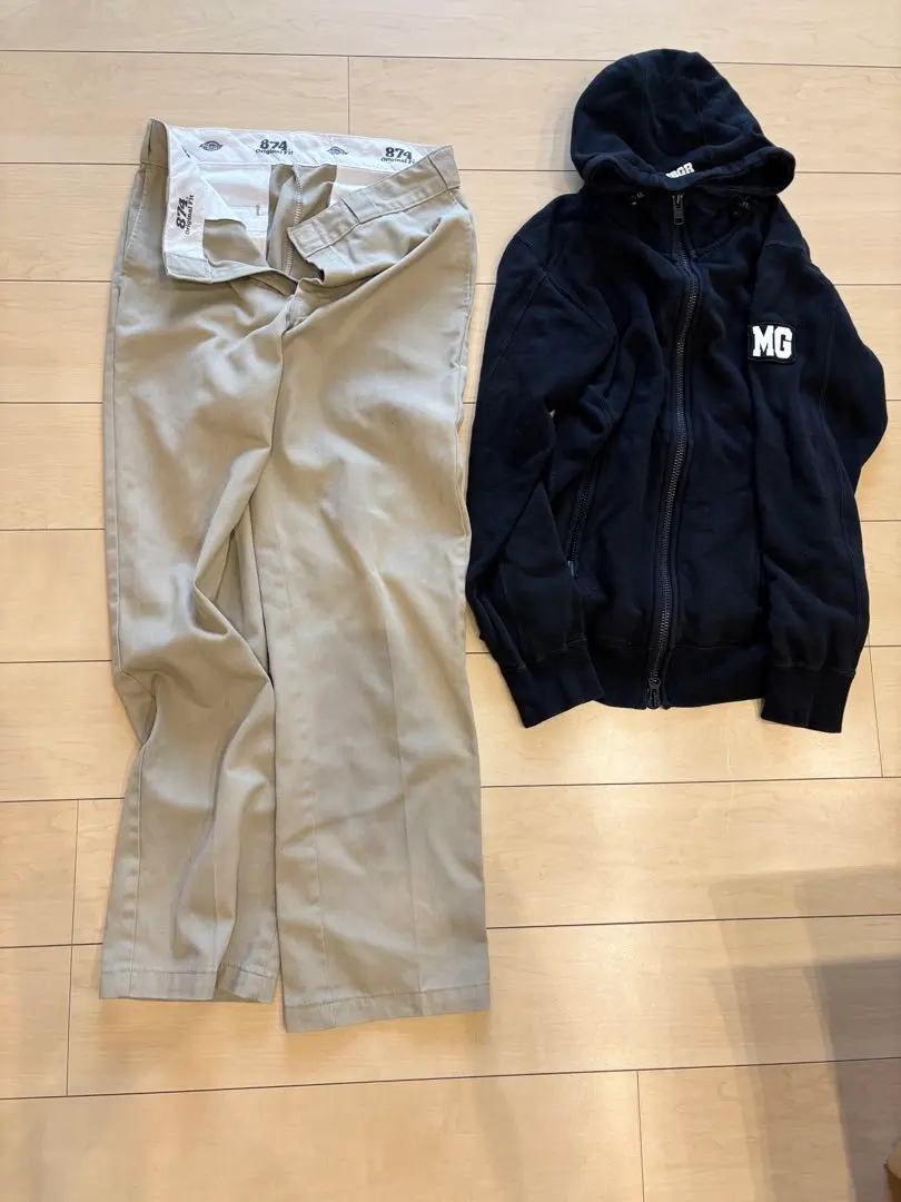 MSGR信使連帽衫、Dickies長褲 的縮圖