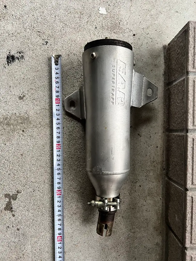 スーパートラップマフラー　スパトラ　音量調節機能　エンドキャップ　マフラー スーパートラップ4インチ マフラーエンドキャップとボルト