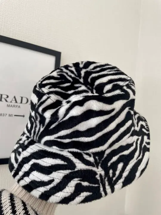 Thumbnail of Bucket hat