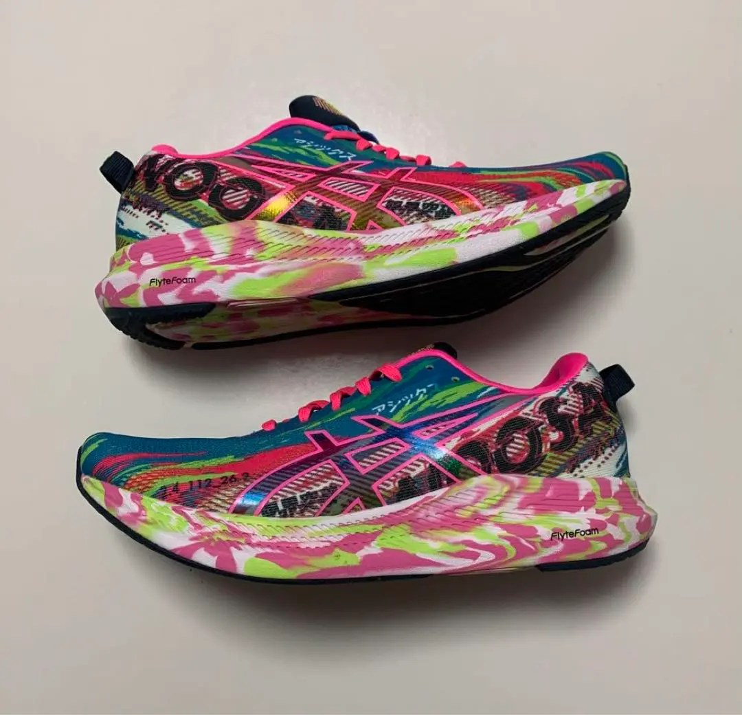 美品　asics　ゲルヌーサトライ13　日本未発売カラー　26.5 美品 asics ゲルヌーサトライ13 日本未発売カラー 26.5 - メルカリ