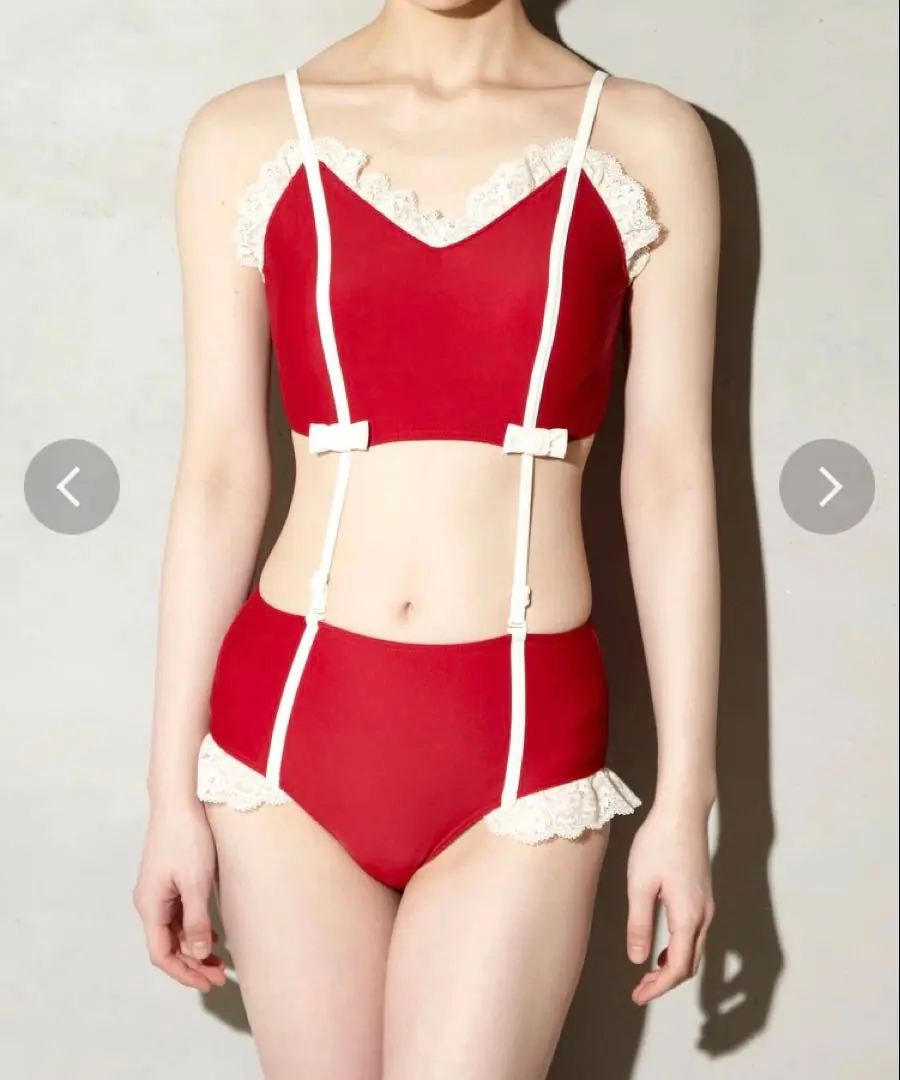 パメオポーズ　水着　タグ付き未使用 Amazon.co.jp: タグ付PAMEO POSE パメオポーズ 水着 : ファッション