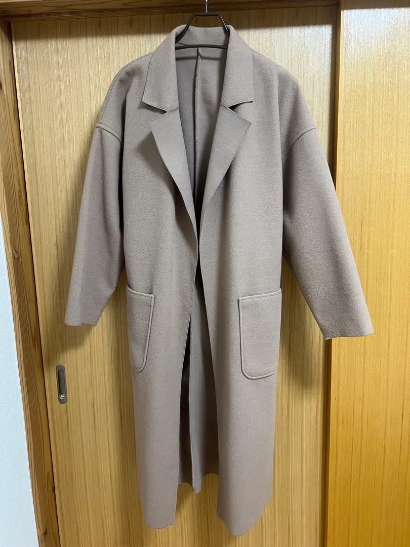 粉色米色 附腰帶 長版大衣 M 尺寸 的縮圖