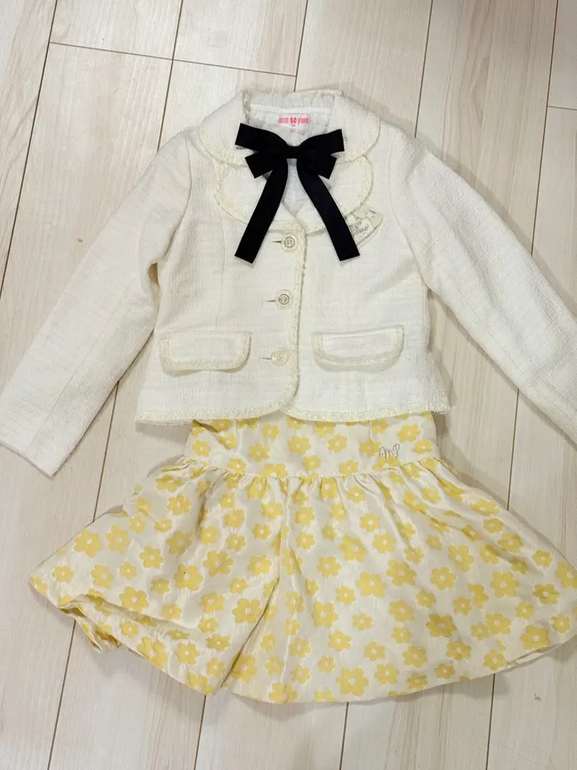 Thumbnail of [Rare] mezzo piano Formal Ceremony Set-up / Entrance Attire