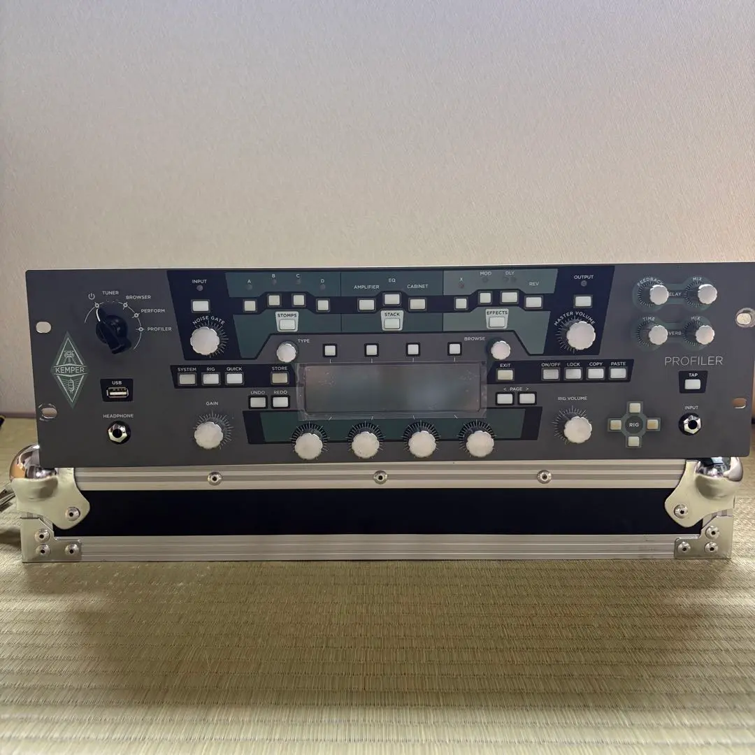 Kemper ケンパーパワーラック　HATA製アルミノブ装着 中古］Kemper / Profiler Power Rack with HATA Custom Knobs