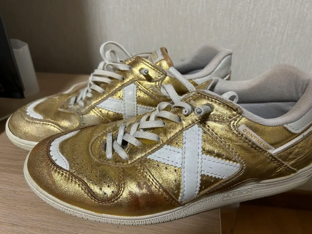 MUNICH ムニック GRESCA 定価13000円 27㎝ フットサル MUNICH ムニック GRESCA 定価13000円 27㎝ フットサル - メルカリ