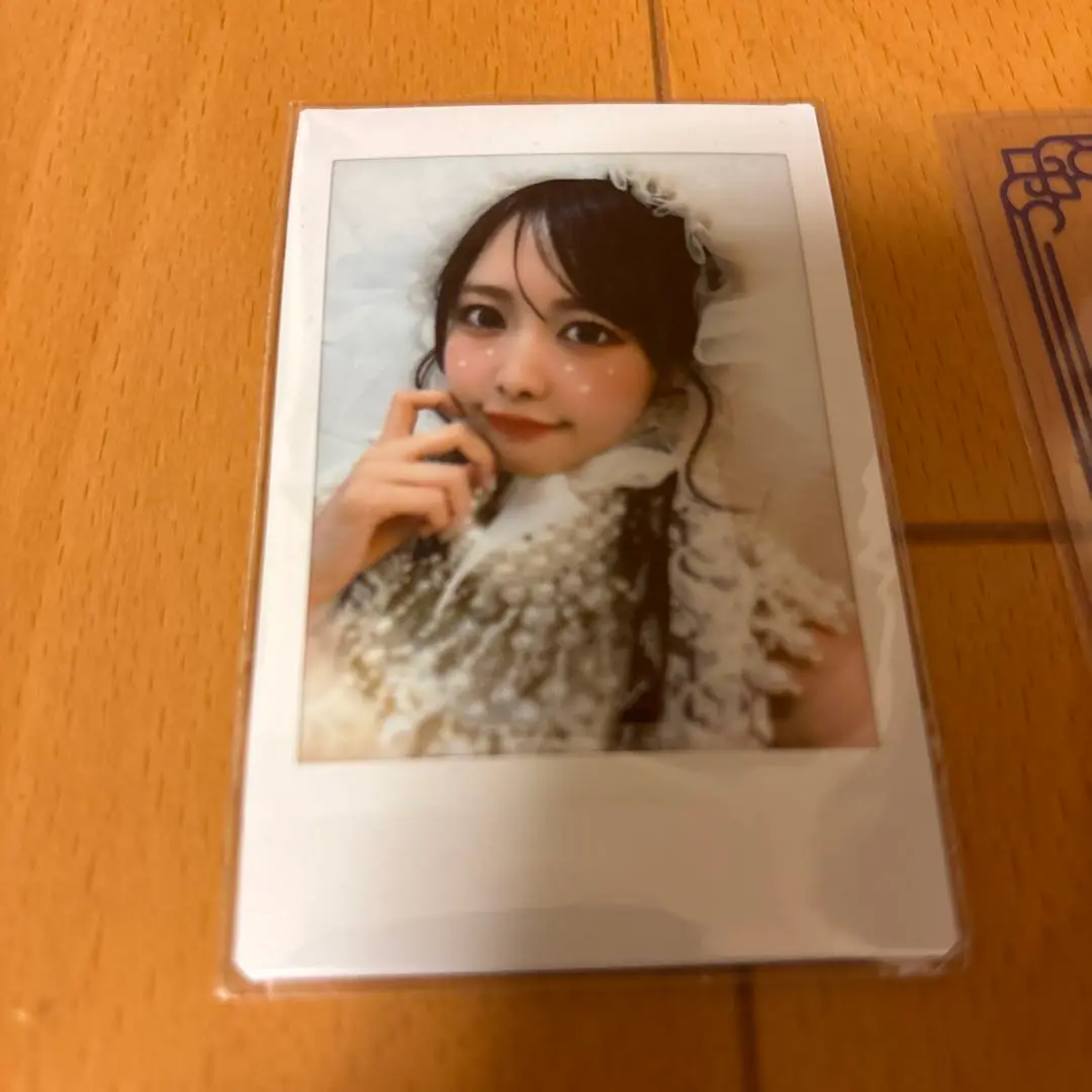 椎名林檎　直筆サイン入り特大ポラロイド写真 椎名林檎 直筆サイン入り特大ポラロイド写真 - メルカリ