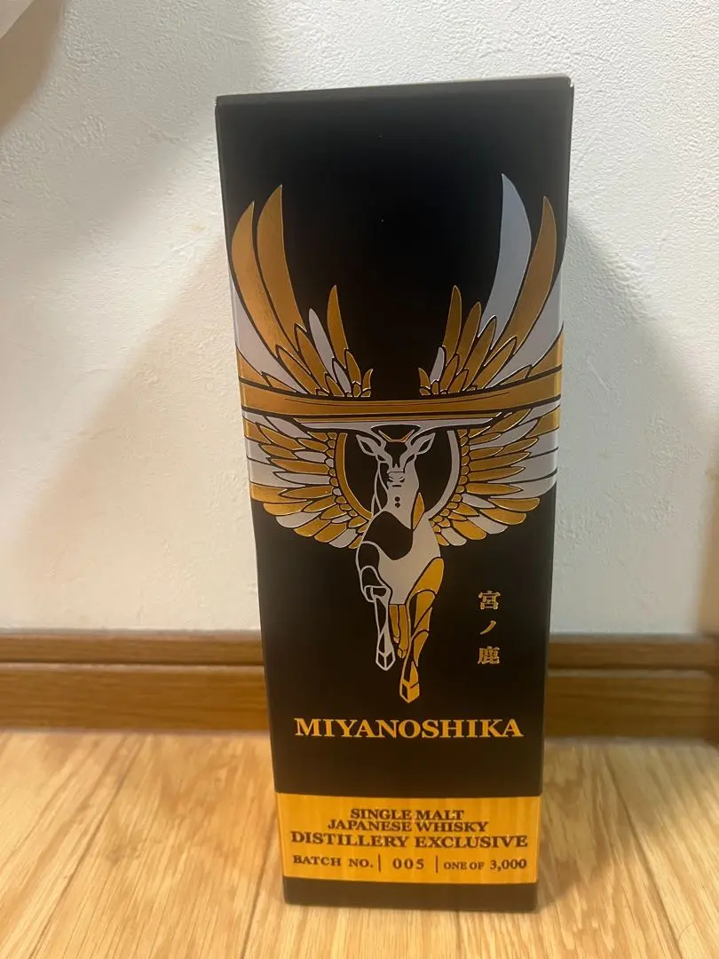 【BATCH NO. 004 】 シングルモルトジャパニーズウイスキー『宮の鹿』 レビュー】#183『宮ノ鹿』は宮島の鹿が虎視眈々とまなざしを