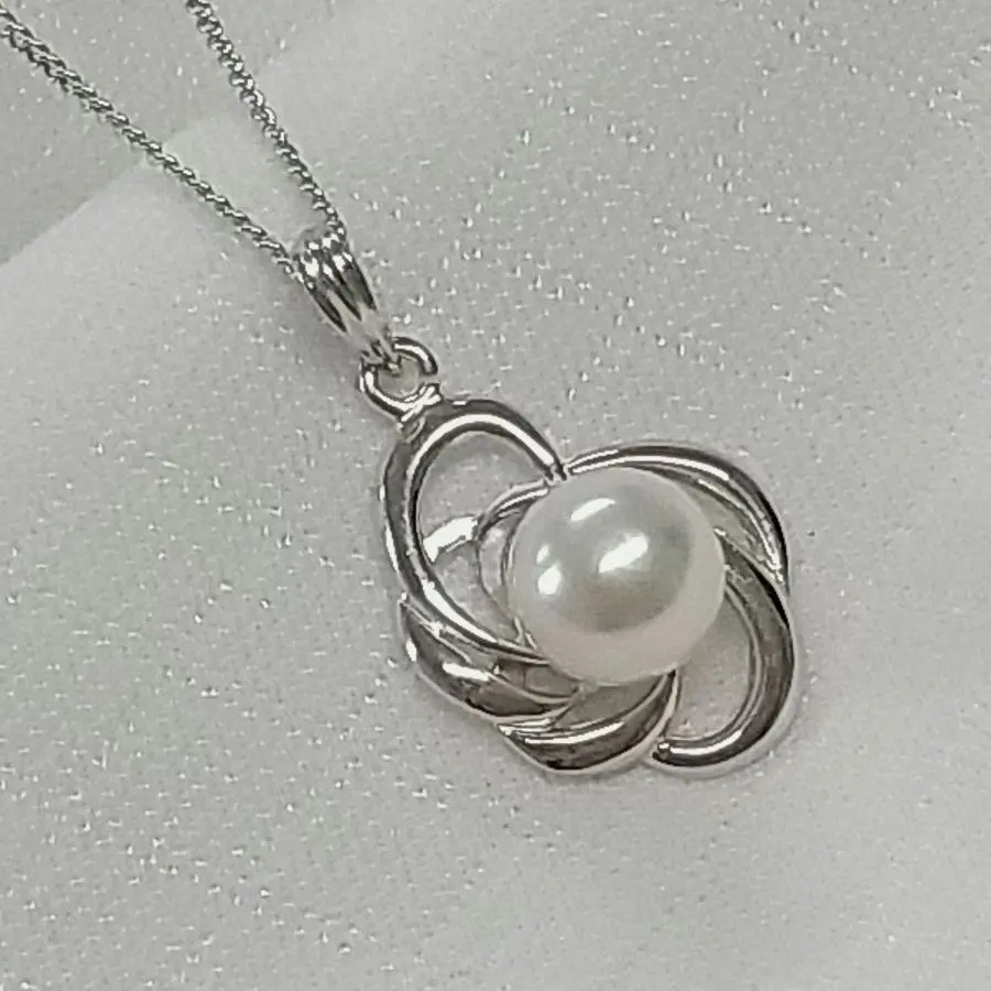 Thumbnail of New 8.7mm Akoya Pearl Silver Pendant Necklace