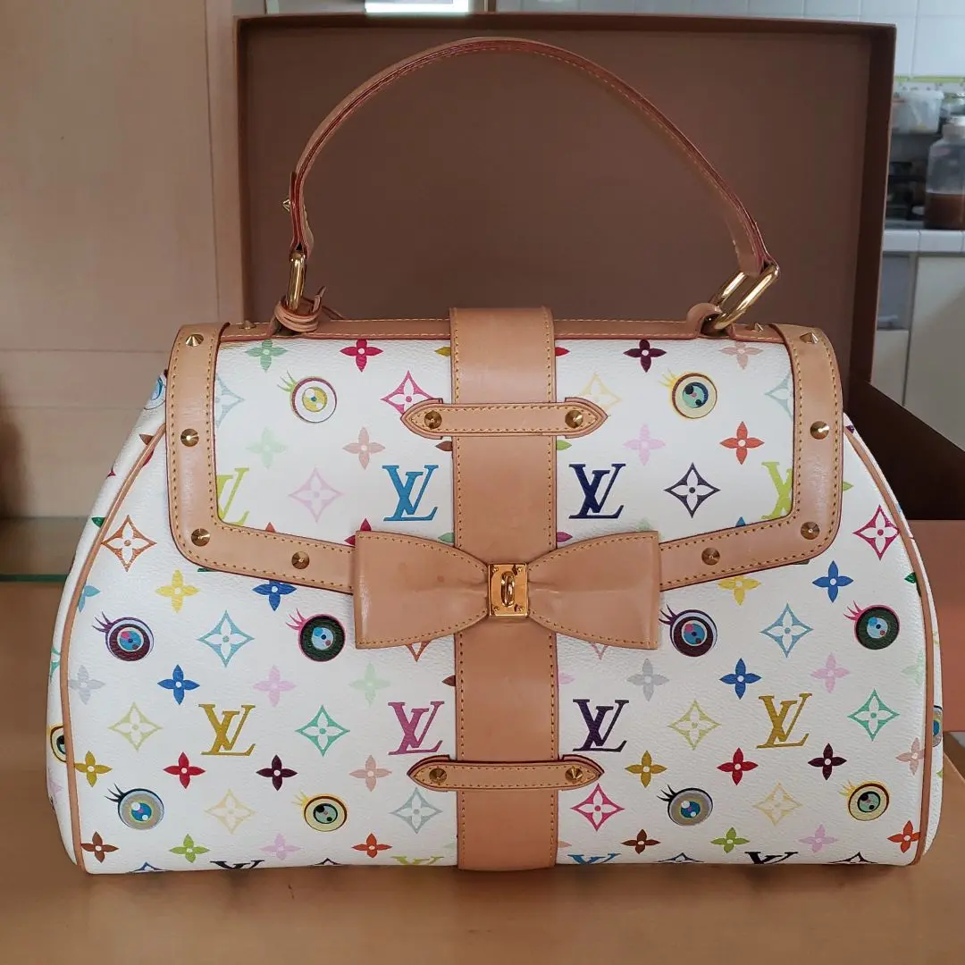 【新品未使用品】LOUIS VUITTON アイラブモノグラム村上隆コラボ LOUIS VUITTON x 村上隆 待望の第2弾コラボで200点超のアイテム