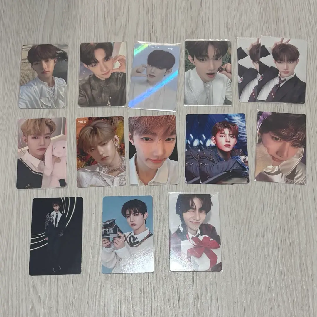 Thumbnail of ZB1 Zhang Hao Trading Card Lot - 15 Cards, Bonus, Lucky Draw