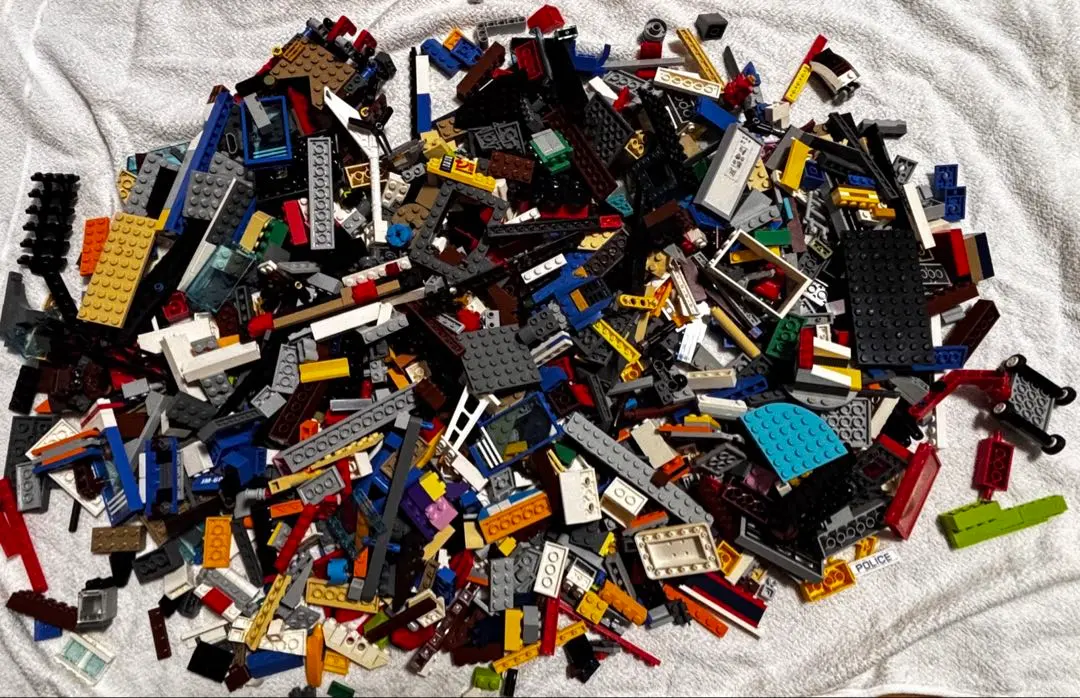 Thumbnail of LEGO LEGO Lot Sale Genuine Products Large Quantity Random Approximately 1.8kg B