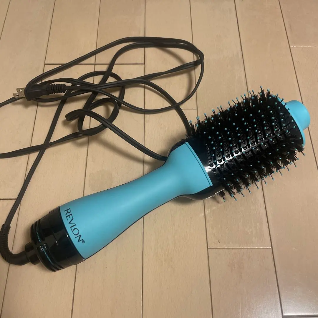 REVLON プロ フィニッシャー ブラシヘアアイロン REVLON プロ フィニッシャー ブラシヘアアイロン
