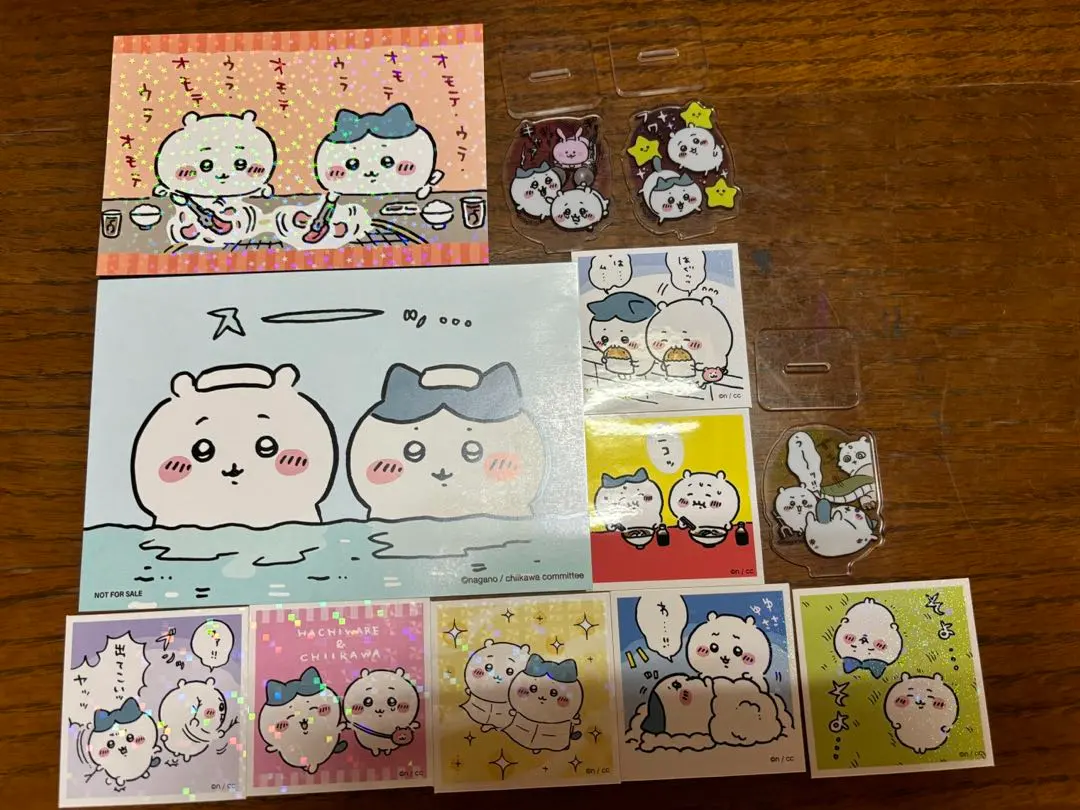 Thumbnail of Chikawa sticker, postcard, acrylic stand set