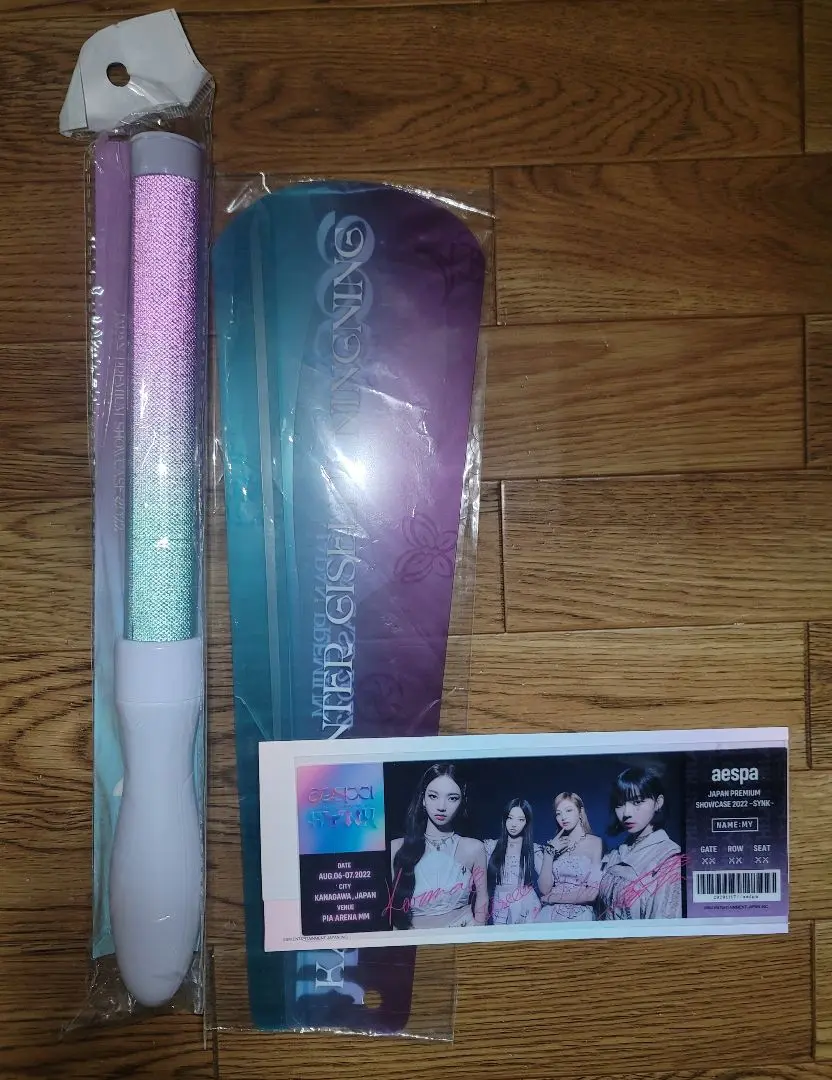 aespa ペンライト ショーケース ペンライトアクセサリー FANLIGHTアクセサリー | SMTOWN OFFICIAL ONLINE STORE