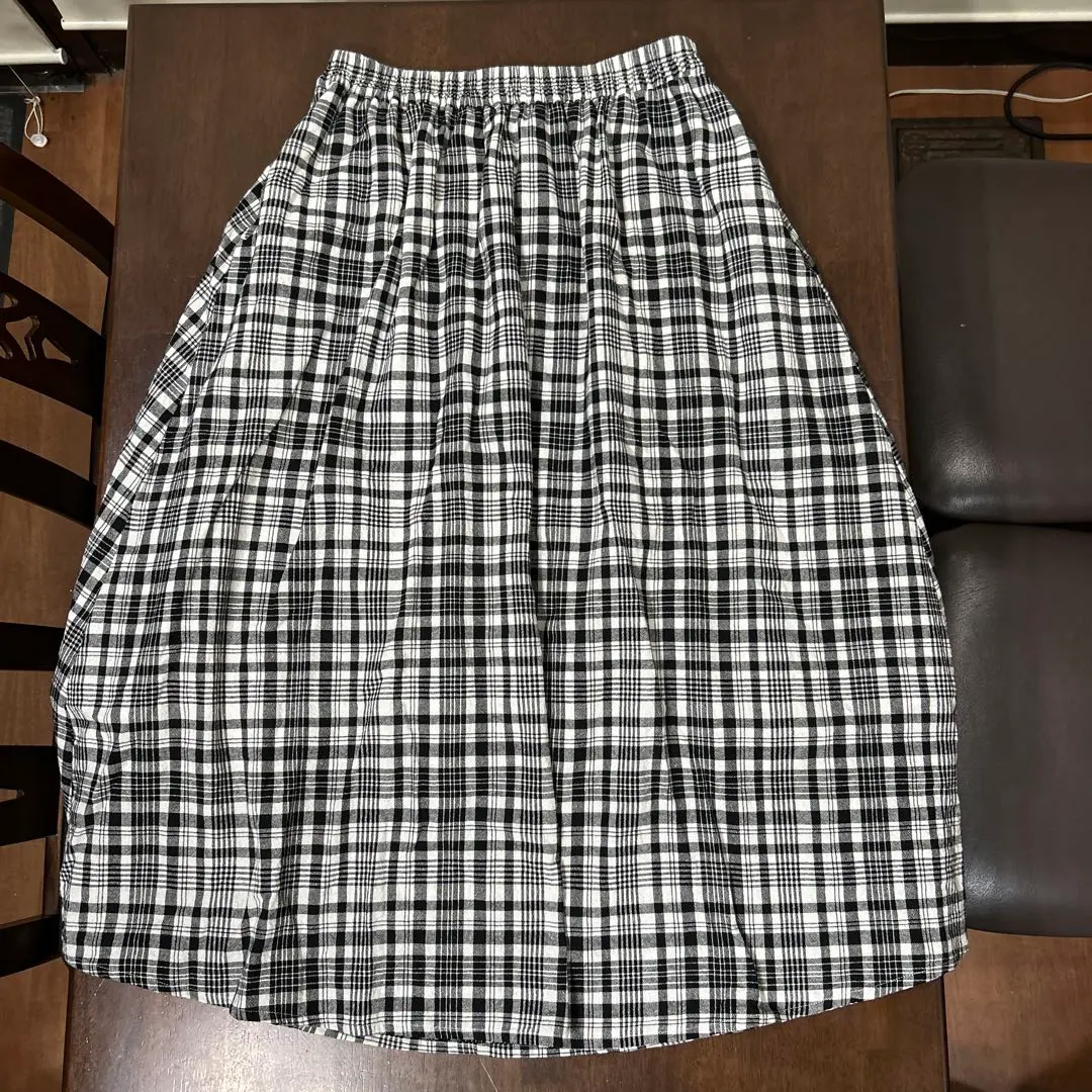 Thumbnail of LBC Checkered Flare Skirt, Size L, Skirt Length 84cm