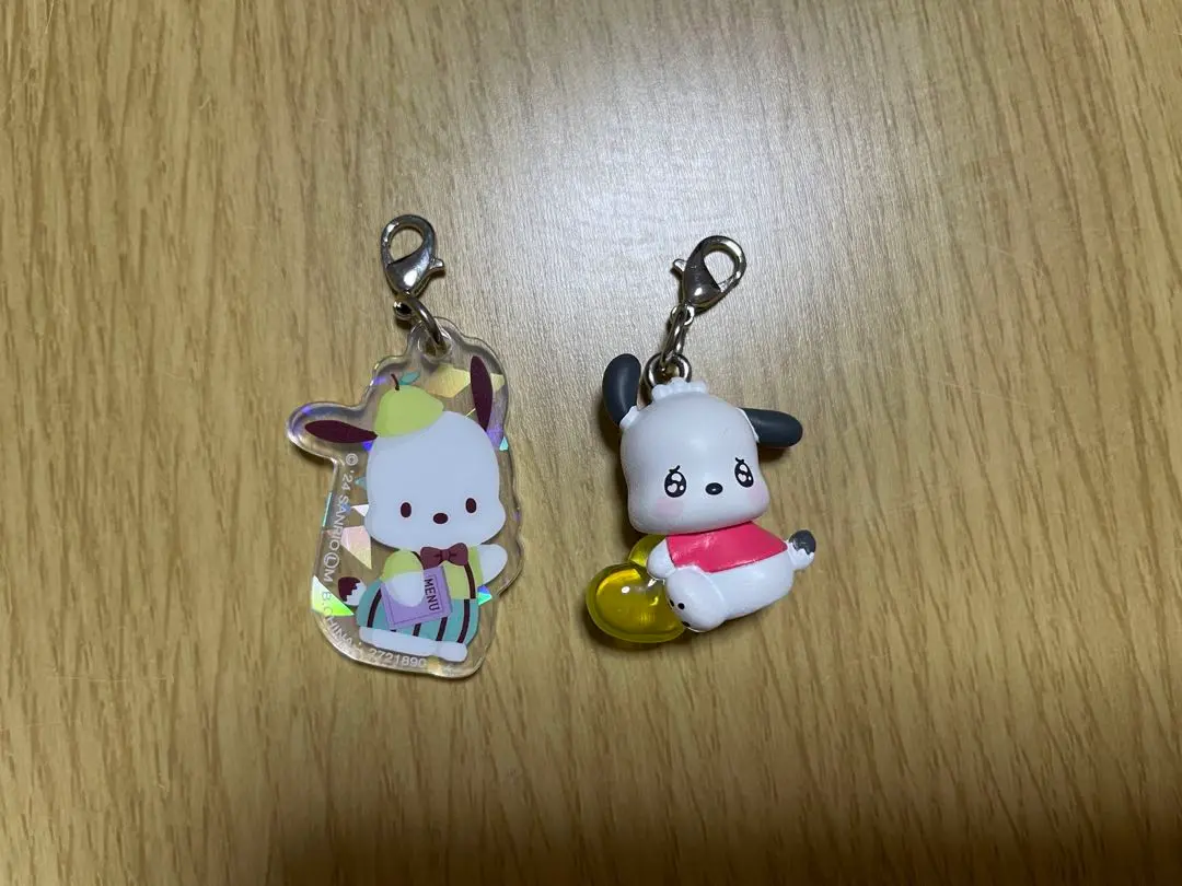 Thumbnail of Pochacco Keyholder Charm