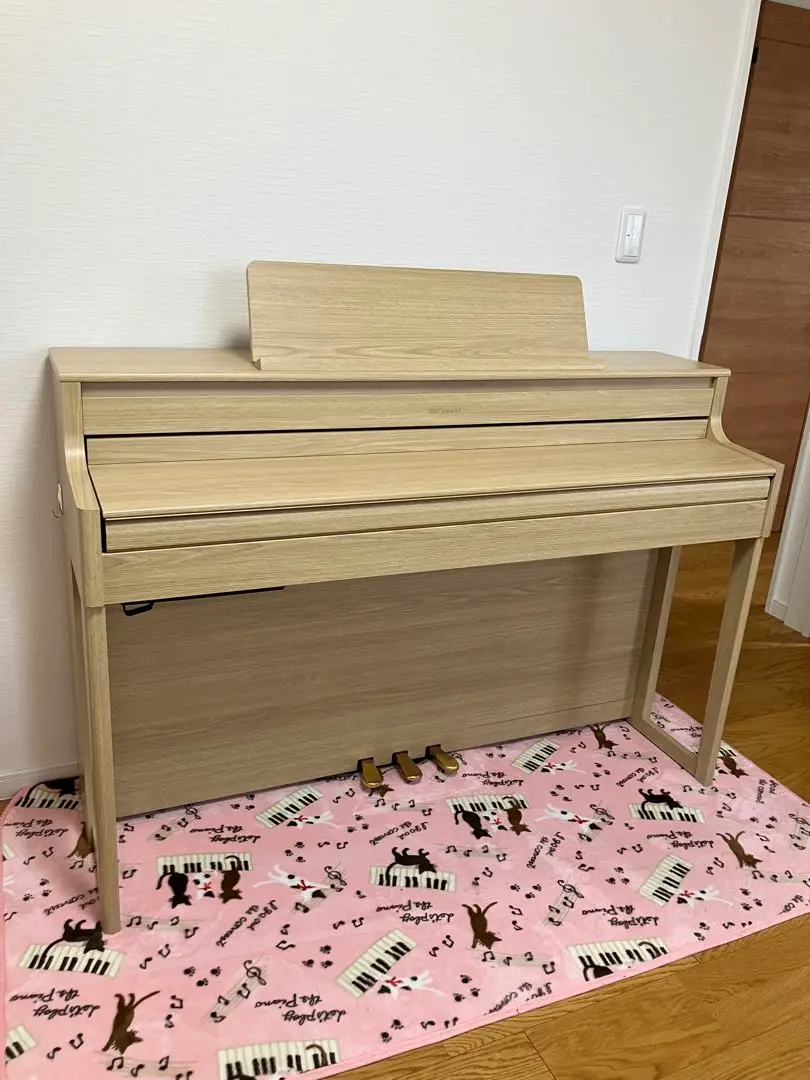 Roland HP704 22年制5年保証定価221980円