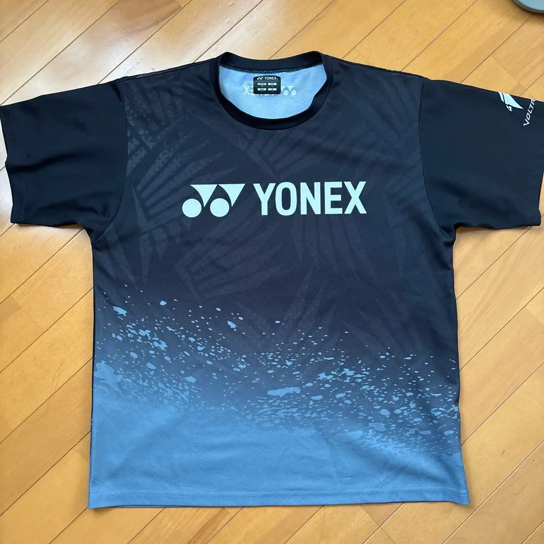 美品 ヨネックス ボルトレイジ Tシャツ O XL VOLTRAGE YONEX
