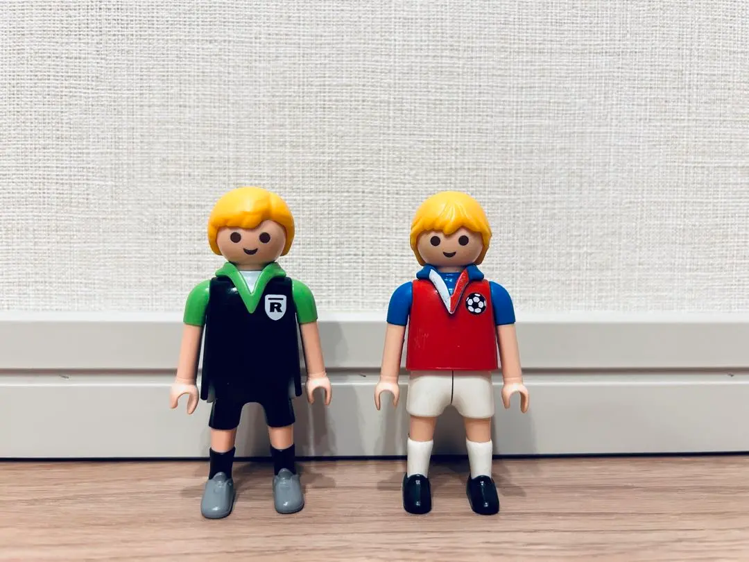 未使用 Playmobil サッカー選手セット 13個