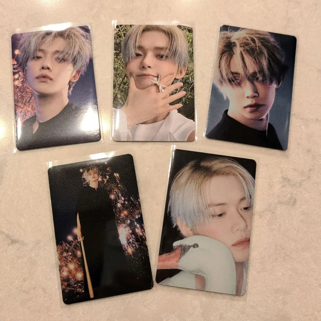 Thumbnail of TXT StarKissed Pop-up Yeonjun Photocard Trading Card