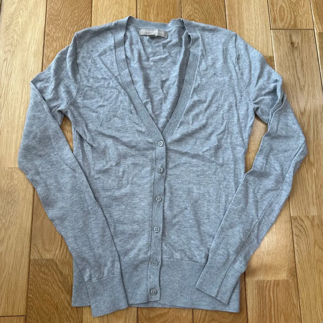 Thumbnail of Banana Republic long-sleeved knit sweater, gray