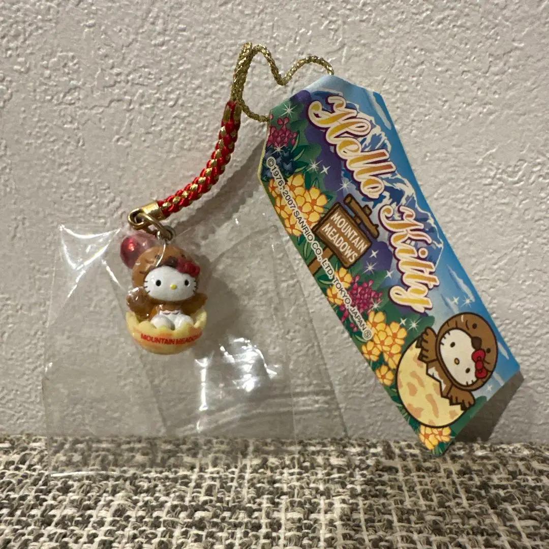 【新品未使用】ご当地 キティ 雷鳥のふる里 バージョン 根付け 新品未使用】ご当地 キティ 雷鳥のふる里 バージョン 根付け