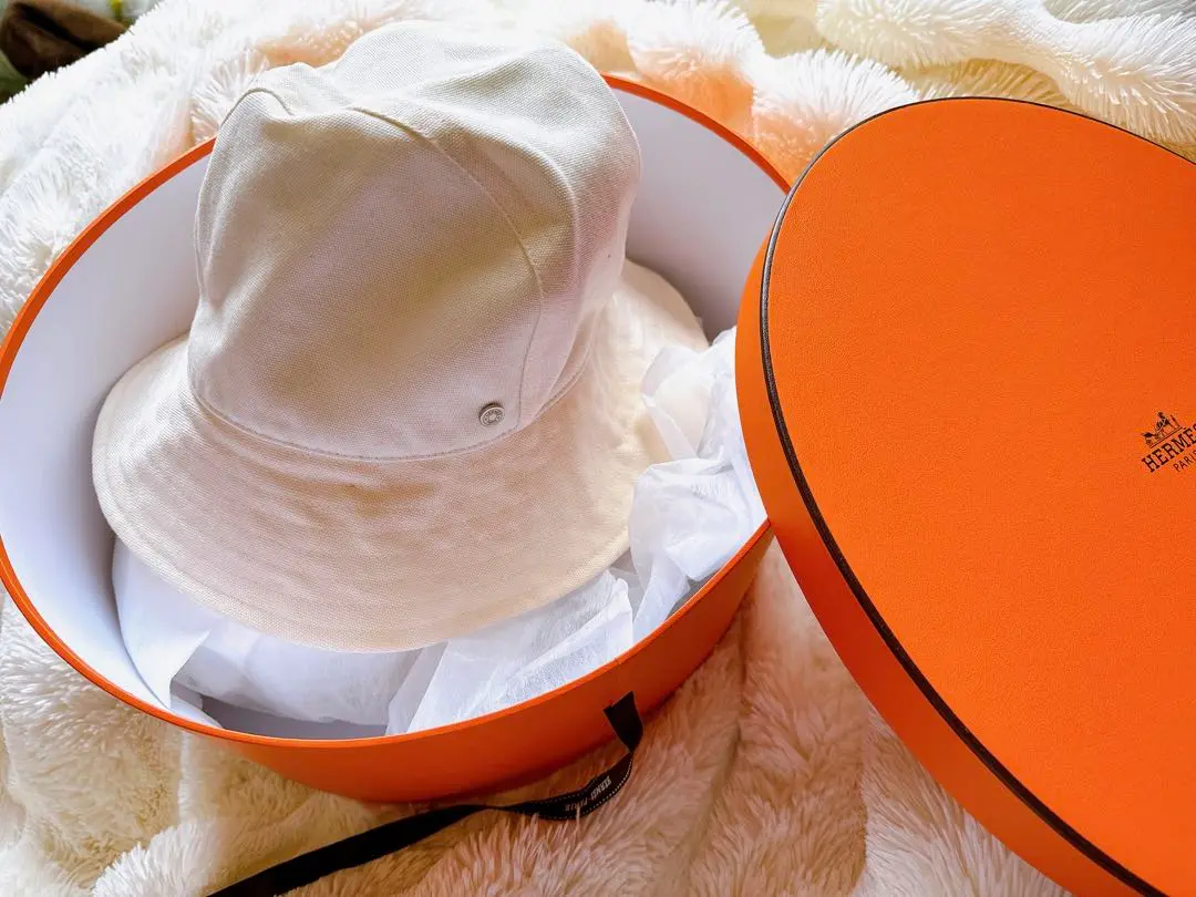 今週末までの出品　HERMES エルメス　バケットハット　カルヴィ エルメス カルヴィ バケットハット 58 ビスコース×コットン