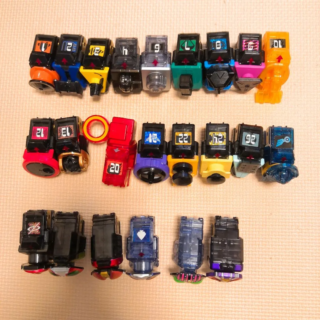 Thumbnail of Kamen Rider Fourze Astro Switch - Set of 23 - Bulk Sale