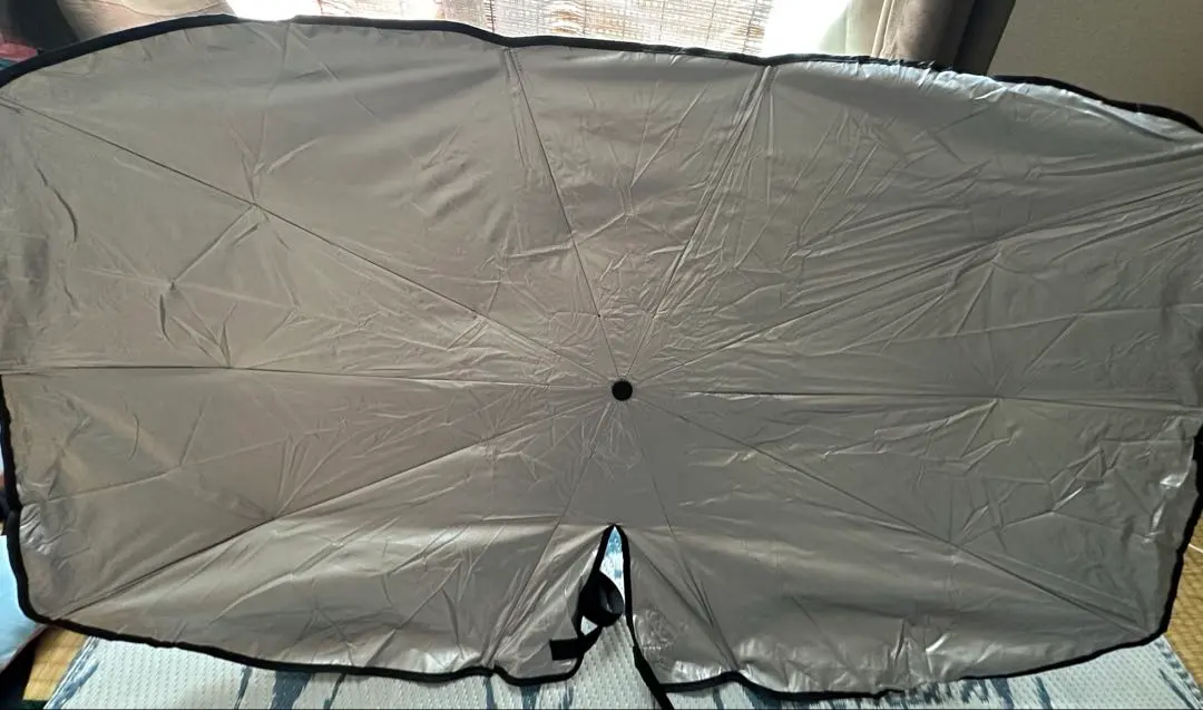 車用 傘型遮陽板 S 碼 的縮圖
