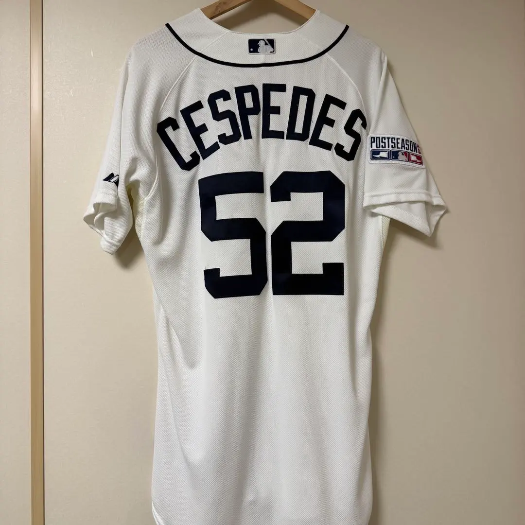 阪神タイガース 佐藤輝明選手 プロコレユニフォーム90周年（ホーム） 阪神タイガース 佐藤輝明選手 プロコレユニフォーム90周年