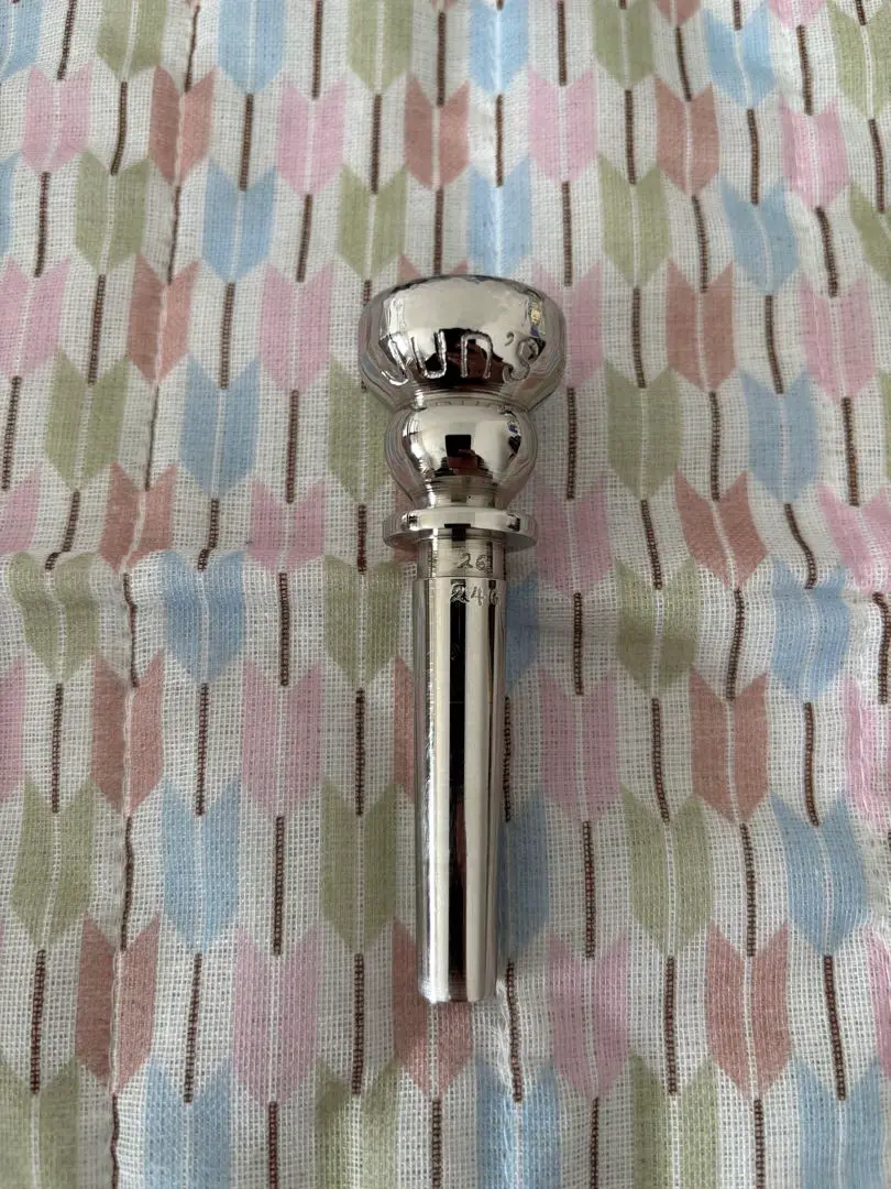 Jun's ジュンズ　トランペット　オーダーメイドマウスピース Jun's Renaissance Brassworks USED 中古 ジュンズ