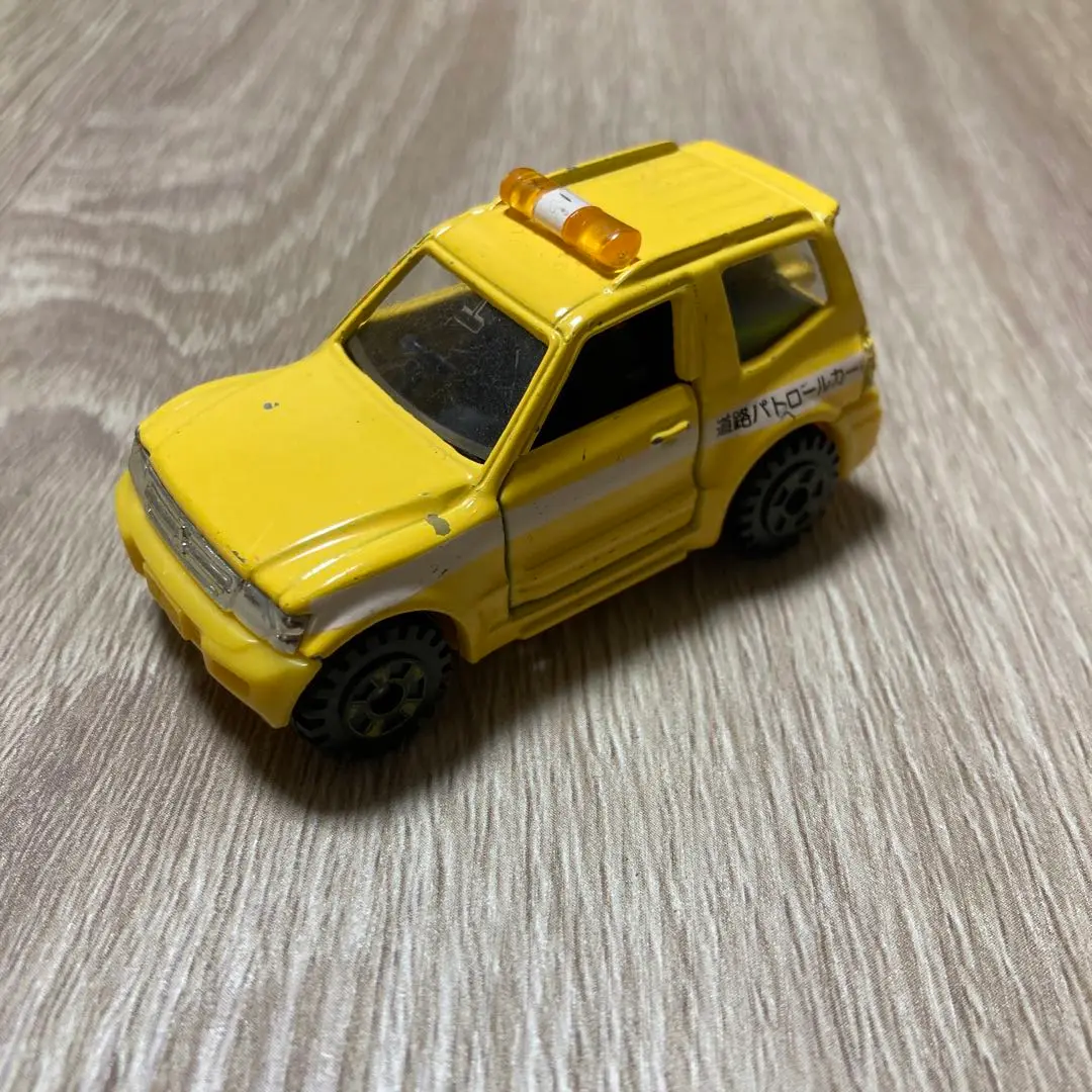 【トミカ】三菱 パジェロ 日本道路公団 パトロールカー【廃番ビンテージミニカー】 トミカ】三菱 パジェロ 日本道路公団 パトロールカー【廃番