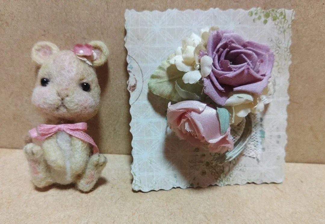 羊毛フェルト　野うさぎ　野ねずみ　木苺の森工房初夏のすずらんの小路 羊毛フェルト 野うさぎ 野ねずみ 木苺の森工房初夏のすずらんの小路