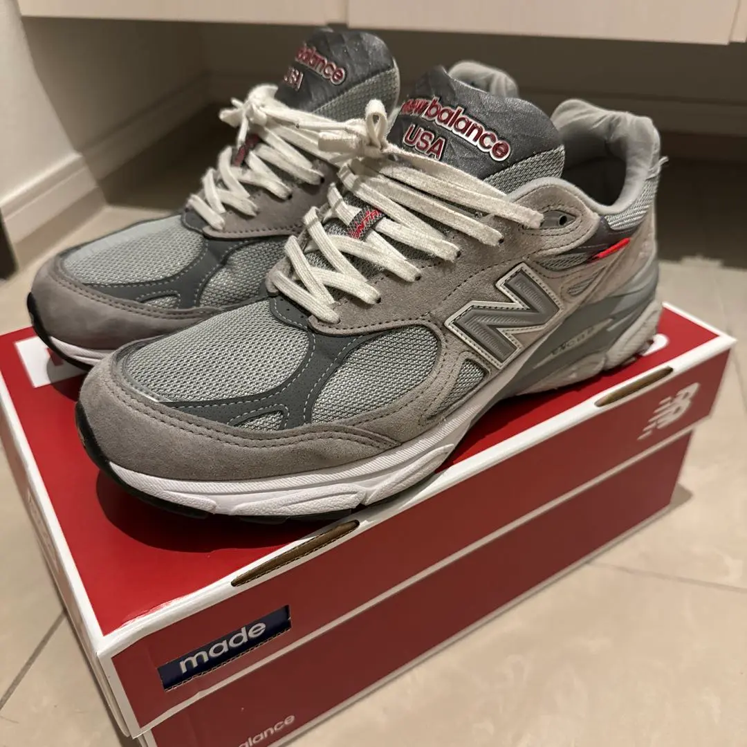 希少 40周年記念限定 NEW BALANCE M990 VS3 New Balance M990の40周年記念第3弾〈990v3〉が国内10月1日に