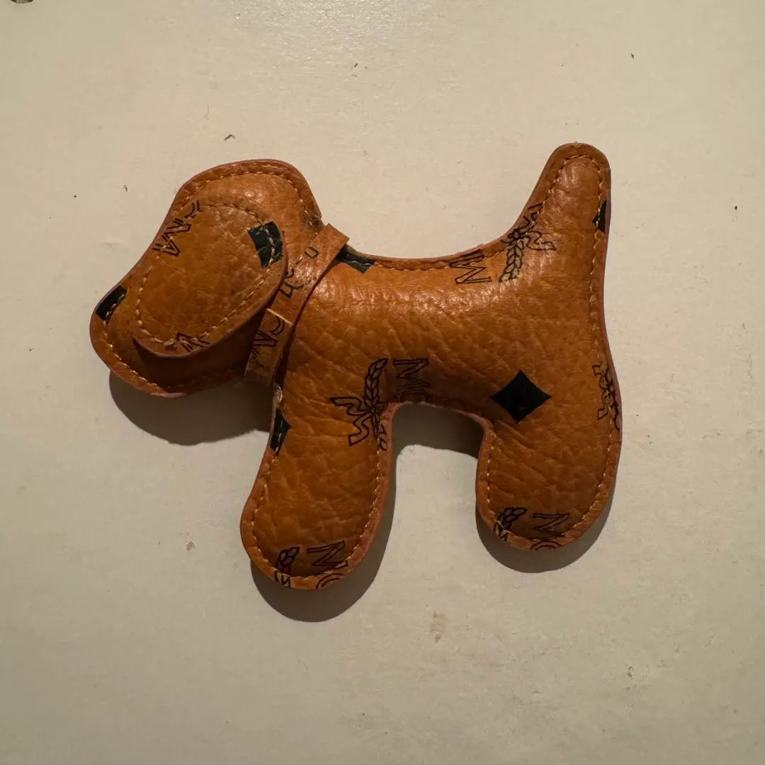 MCM エムシーエム バッグチャーム ドッグキーホルダー 犬