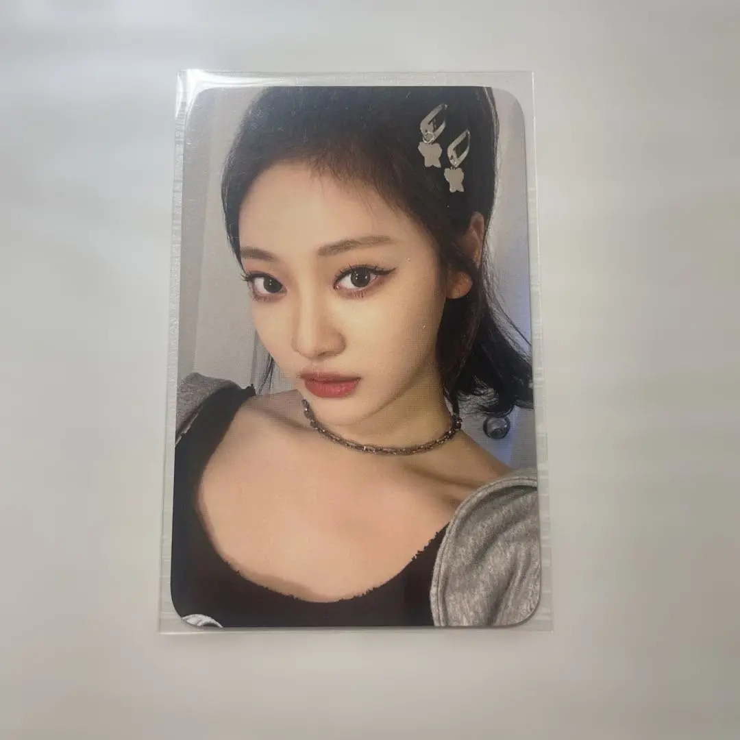 Thumbnail of aespa Ningning Pop-up Hairpin Trading Card