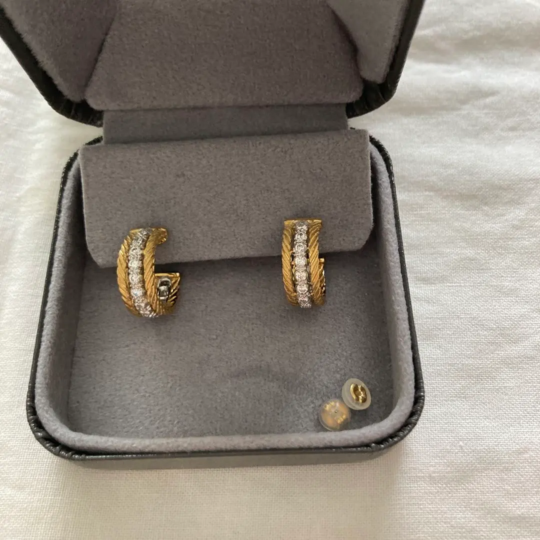 Thumbnail of Gianmaria Buccellati Rope Design Hoop Earrings