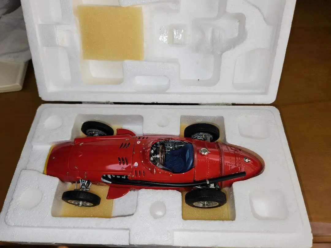 特価 SRC (1/43) マセラティ 250F ミニカー