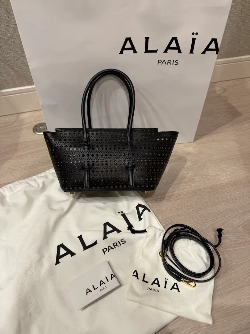 2025年最新】ALAiA minaの人気アイテム - メルカリ