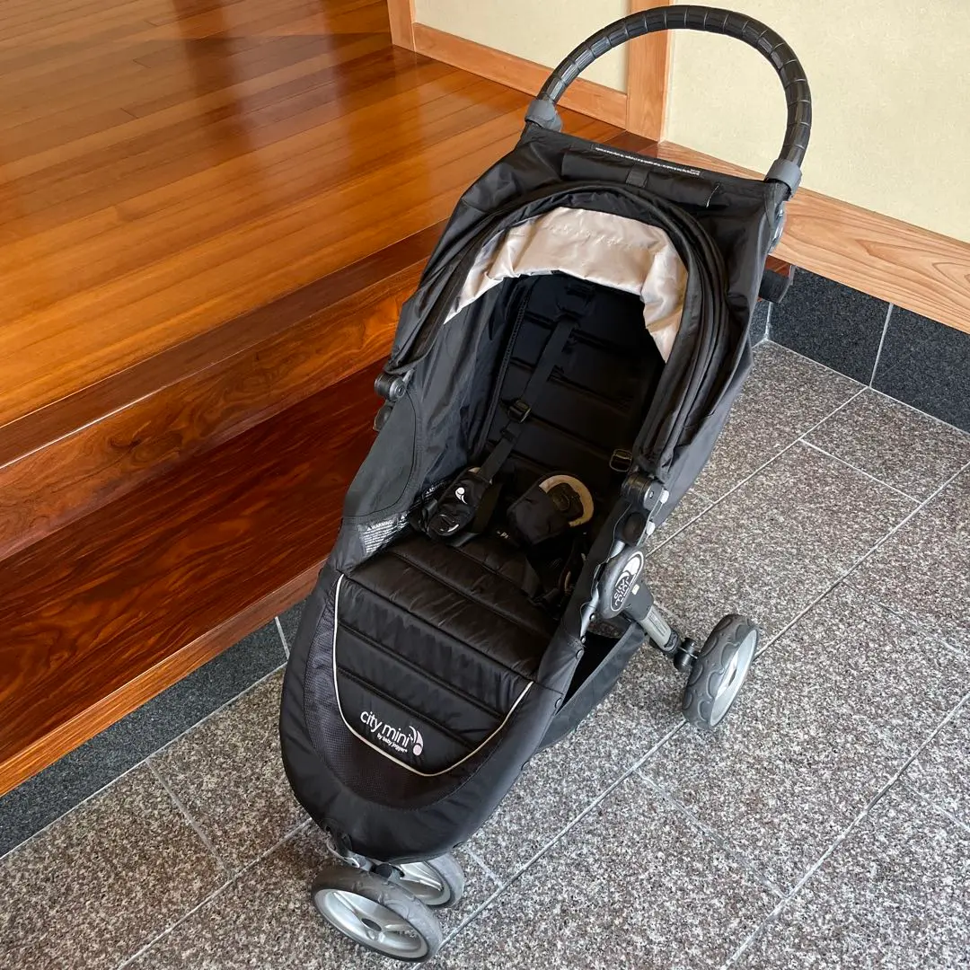 えり様さ専用 コンパクトで軽量なブラックのベビーカー、city mini 2025年最新】ベビージョガー シティミニの人気アイテム - メルカリ