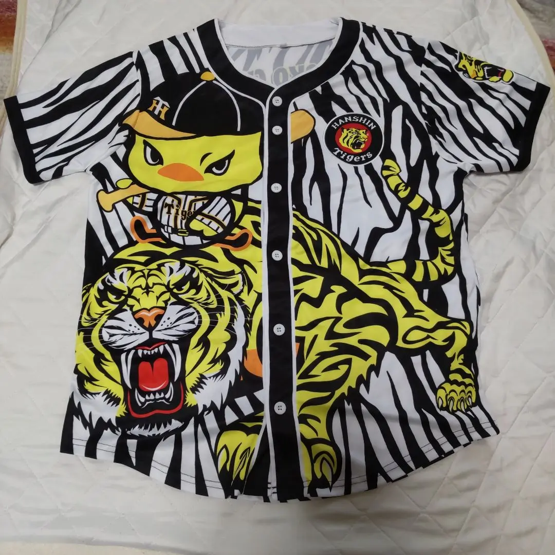 【未開封品】日清食品　阪神タイガース2024 限定ベースボールTシャツ　約XL 2025年最新】日清 阪神 シャツの人気アイテム - メルカリ