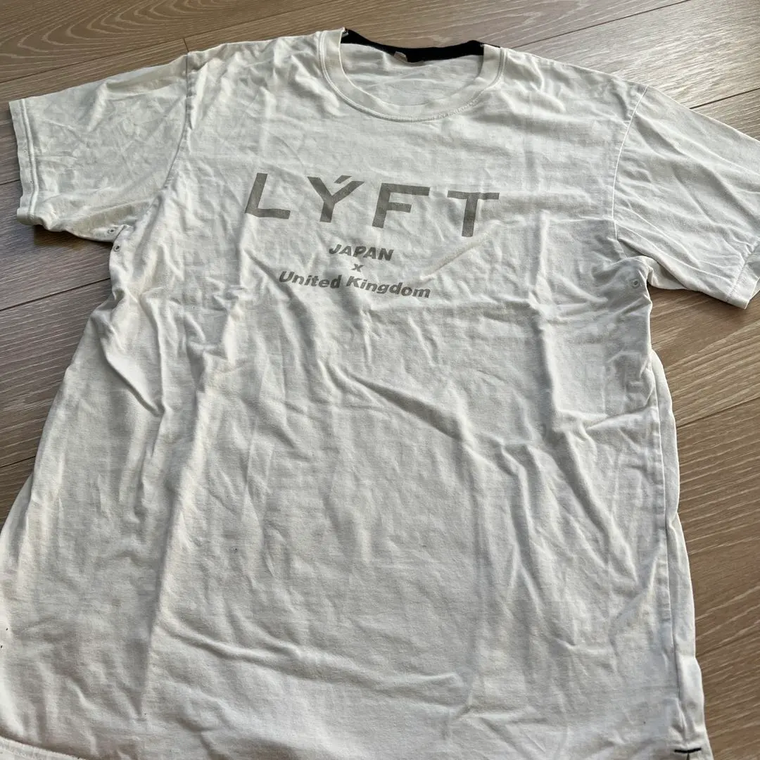 Thumbnail of The initial model sold out immediately: LYFT white print T-shirt