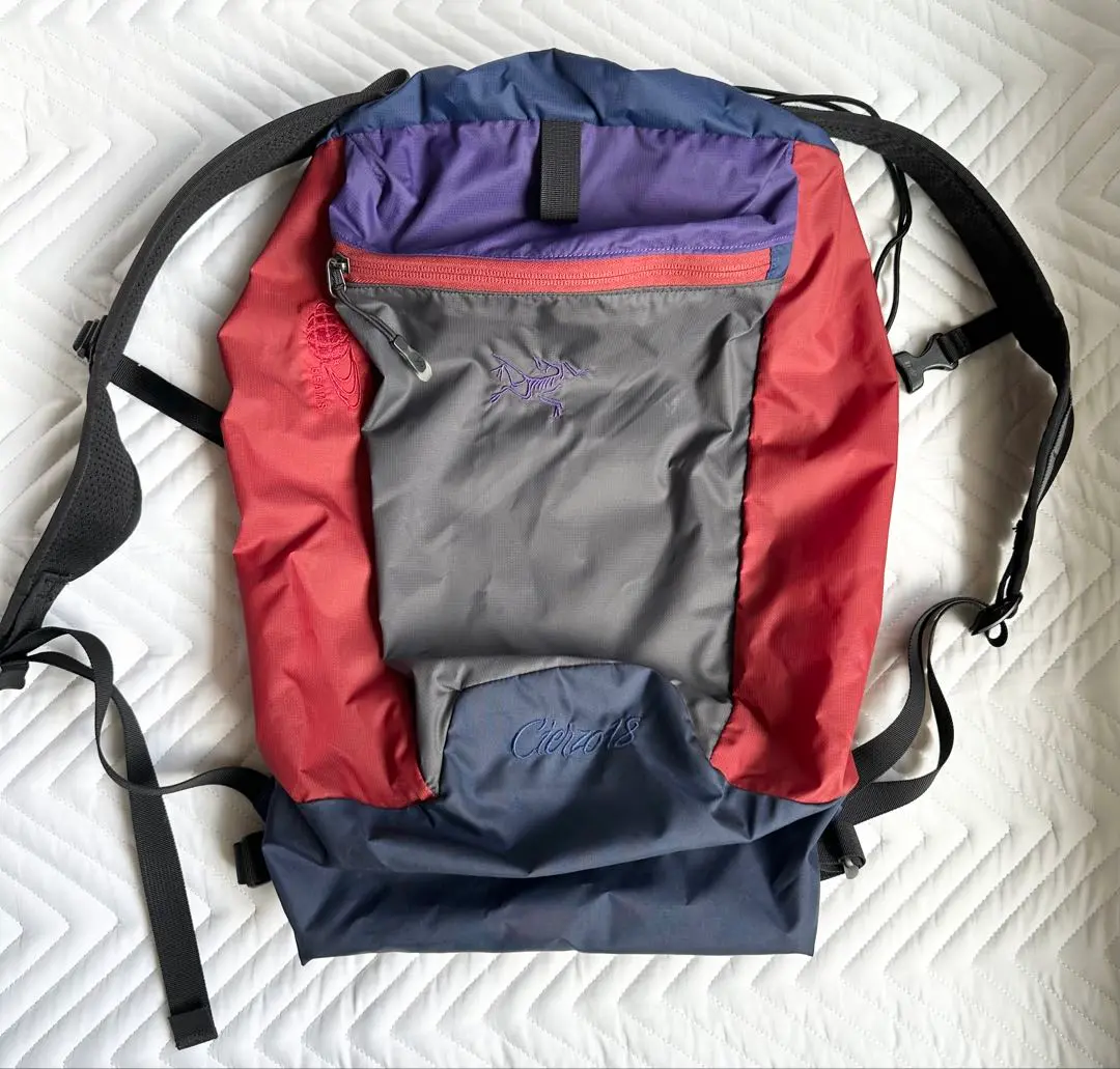 幸　新品限定コラボ！ビームス×アークテリクスシエルゾ18/別注マルチカラー ARCTERYX／アークテリクス】から ​Cierzo 18 Backpack - Beams