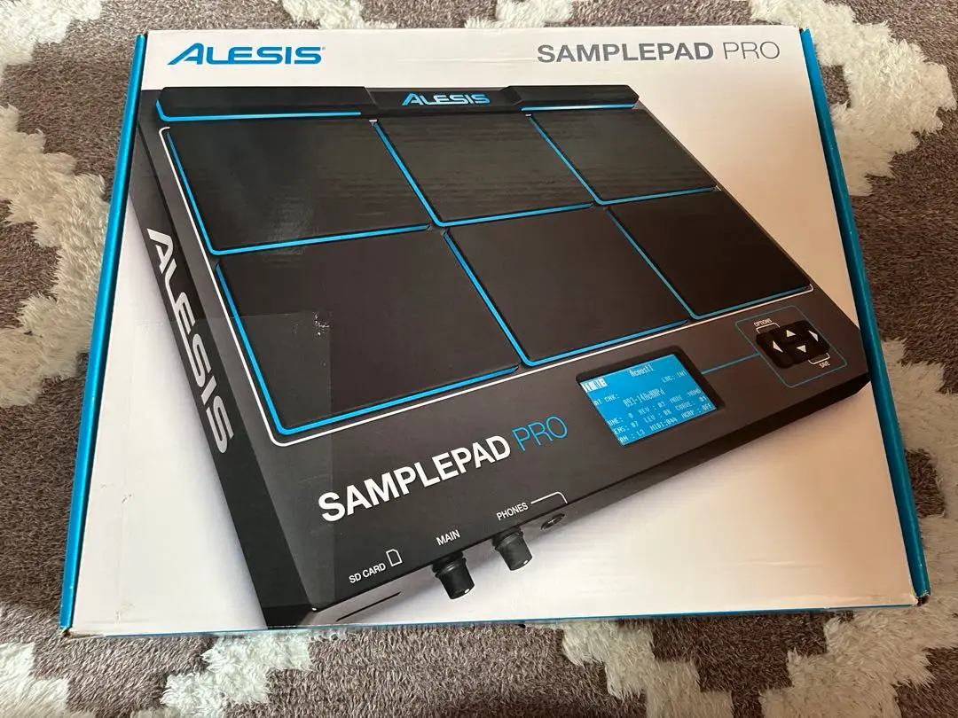 ALESIS SAMPLEPAD PRO マウント機材セット 大量の自作音源付き ALESIS SAMPLEPAD PRO マウント機材セット 大量の自作音源付き